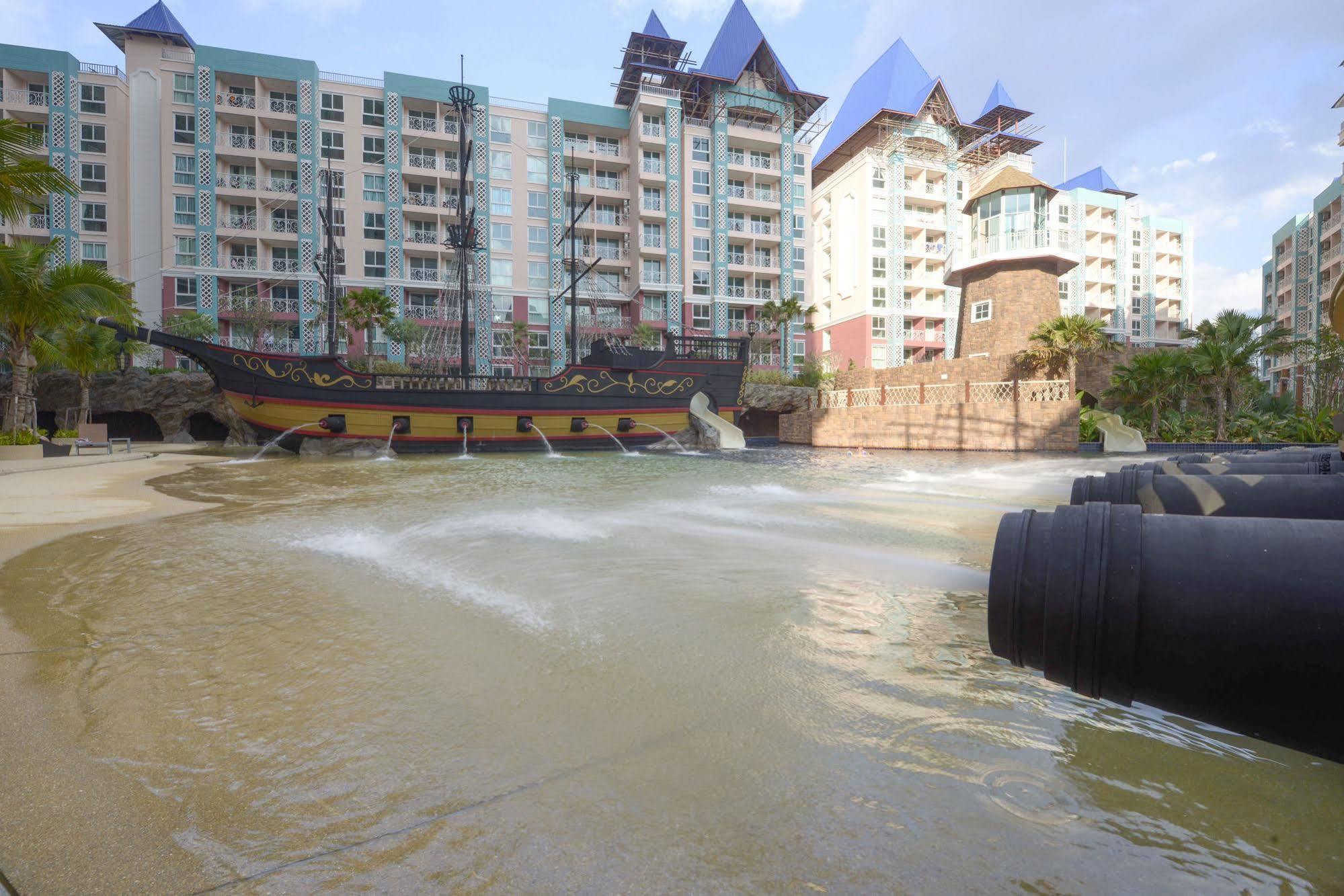 Hotel Grande Caribbean Pattaya Esterno foto